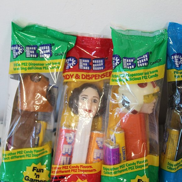 Vintage Star Wars PEZ Set โ 1997 โ Mint in Bags โ Set of 9 โ Collector Gift - Picture 4 of 4